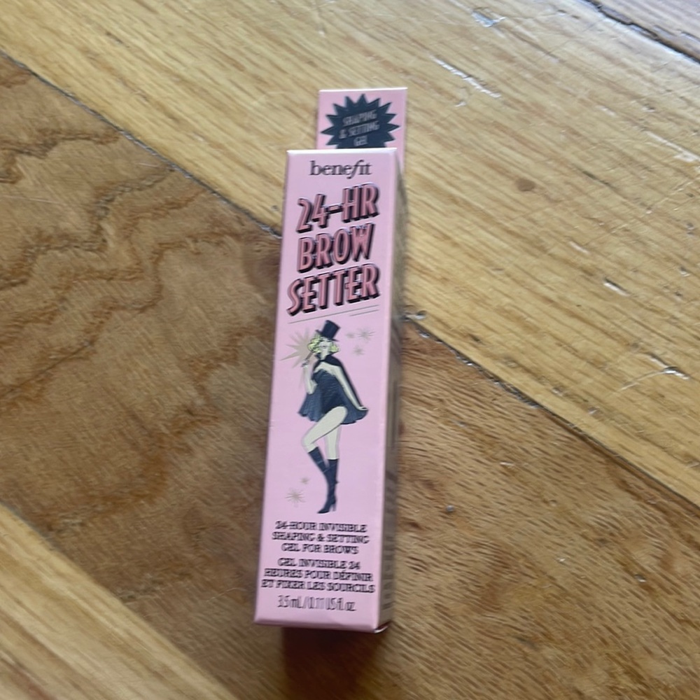 24-hr Brow Setter.